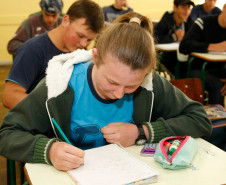 Dezoito novas escolas serão construídas pelo Governo do Paraná em 2014. Os colégios vão ofertar ensino fundamental e ensino médio em 16 cidades. Imagem meramente ilustrativa.