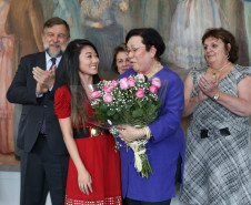 A valorização da história do Paraná será tema de educação e cultura em 2014. Parcerias com a Academia Paranaense de Letras (APL) foram assinadas nesta quinta. <br />
<br />
Veja mais fotos em: <a href=" http://www.flickr.com/photos/flavioarns/sets/72157638833448963/" target="_blank"> http://www.flickr.com/photos/flavioarns </a>