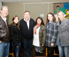 28-05-13 - Secretario de Educacao Favio Arns, visita Colégio Estadual Colégio Estadual Professor Orlanda dos Santos em São Mateus do Sul.