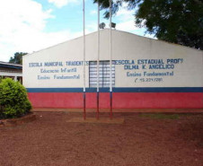 Cada unidade deverá atender até 900 alunos, com espaços para salas de aula, bibliotecas, banheiros e dependências administrativas.