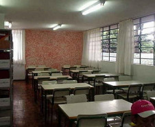 Colégio Estadual Jardim Santa Felicidade.