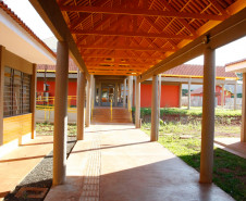 O novo prédio do Colégio Estadual Jardim Universitário, de Sarandi, que será inaugurado pelo governador, às 10 horas, fica na avenida Conceição Aparecida Magalhães, 673, no bairro Parque Alvamar II