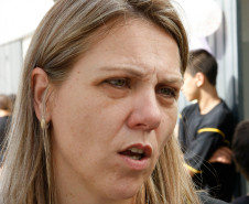 Pais, professores e funcionários também comemoraram o avanço das obras. “Quando chegamos hoje aqui ficamos surpresos. A nossa comunidade está muito esperançosa para, enfim, podermos iniciar as atividades no novo espaço e concretizar esse sonho que é coletivo”, disse a diretora Adriana Kampa. 10-02-14.