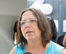 O número de salas passará de 15 para 20, e a área de cada uma aumentará de 38 para 56 metros quadrados, com capacidade para atender até dois mil alunos nos três turnos. “A expectativa de toda escola é muito grande. Quando o prédio estiver concluído teremos espaços adequados para realizarmos o nosso trabalho”, disse a professora de Educação Física, Elizabete Furhmamm. 10-02-14.