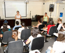 Estudantes de Licenciatura Interdisciplinar em Educação no Campo se reuniram com a Coordenação de Educação Escolar do Campo da Secretaria. 11-02-14.