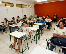 Colegio Estadual Presidente Costa e Silva, em Foz do Iguaçu. 18-06-13.