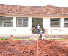 Os longos anos de espera dos alunos e professores da Escola Estadual Humberto Alencar Castelo Branco, no município de Guairaçá, no Noroeste, chegaram ao fim. Na próxima semana começam as obras de revitalização e ampliação da escola, que atenderá 840 alunos, o dobro da capacidade atual.