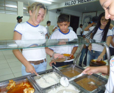 Iniciativa é resultado de uma das metas do plano de ação da escola e busca contribui na autonomia dos alunos e no combate ao desperdício de alimentos.