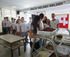 Iniciativa é resultado de uma das metas do plano de ação da escola e busca contribui na autonomia dos alunos e no combate ao desperdício de alimentos.