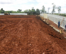 Obras de terraplenagem do Centro Estadual de Educação Profissional de Ibiporã. 