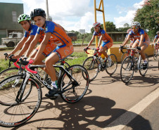 Equipe de ciclismo do Colégio Estadual Souza Naves. 10-03-14.