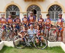Equipe de ciclismo do Colégio Estadual Souza Naves. 10-03-14.