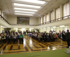 O ginásio de esportes do Colégio Estadual do Paraná (CEP), em Curitiba, será restaurado e recuperado. Investimento é de R$ 1,6 milhão.<br />
<br />
Veja mais fotos em: <a href=" http://www.flickr.com/photos/flavioarns/sets/72157642299378273/" target="_blank"> http://www.flickr.com/photos/flavioarns/</a>
