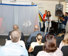Apresentação no auditório da SEED da Caravana dos Ciganos. 19-03-14. 