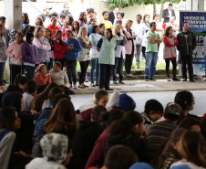 Iniciativa promove a arte marcial como uma maneira de desenvolver a cidadania de jovens que moram em regiões com altos índices de criminalidade. <br />
<br />
Veja mais fotos em: <a href=" http://www.flickr.com/photos/flavioarns/sets/72157642852857433/" target="_blank"> http://www.flickr.com/photos/flavioarns </a>
