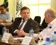 Secretarias estaduais lançaram o "Ano pedagógico da água", ação educativa para debater o tema água nas escolas da rede pública de ensino. <br />
<br />
Veja mais fotos em: <a href=" http://www.flickr.com/photos/flavioarns/sets/72157642869997454/" target="_blank"> http://www.flickr.com/photos/flavioarns </a>