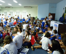 Cerca de 200 alunos do Projeto Pratique Cortesia, participaram, em Santa Helena, de um encontro para discutir e socializar os resultados alcançados.