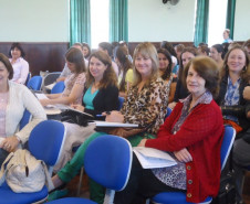 Evento segue até o dia 5 de maio e vai passar por oito municípios, nas regiões onde estão as maiores comunidades ciganas no Paraná.