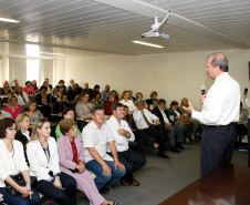 O novo secretário de Estado da Educação, Paulo Schmidt, se reuniu com chefes dos Núcleos Regionais, diretores e coordenadores da secretaria.