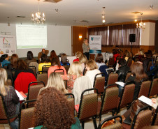 Os professores destacados como formadores regionais e supervisores do Pacto Nacional do Ensino Médio no Paraná participam, em Curitiba, de curso de formação.