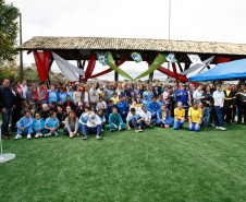 Entrega de quadra de golf 7 no complexo de Esportes do Tarumã. 16-04-14.