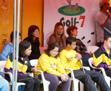 Entrega de quadra de golf 7 no complexo de Esportes do Tarumã. 16-04-14.