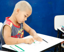 Escola Indígena em Tomazina. 01-04-14.