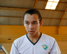 Cidade de Guapirama, Colégio Estadual David Carneiro, na foto o aluno Willian Lopes Luiz. 02-04-14. 