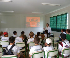 Escola Estadual Indígena Araju Porá e o Colégio Estadual Indígena Kuaa Mbo'e ambos em Diamante do Oeste realizaram Semana Cultural Indígena em parceria.