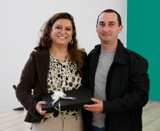 Diretores das escolas estaduais da região de Pitanga estiveram nesta terça-feira (6) no Palácio Iguaçu para discutir investimentos e os desafios da educação. Os 48 gestores foram recebidos pelo vice-governador, Flávio Arns, e pelo secretário da Educação Paulo Schmidt.