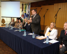 Jornada Paranaense debate conceitos da educação a distância