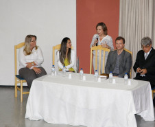 "A dedicação é grande para que os alunos tenham garantida uma merenda de qualidade. É uma grande alegria termos nosso trabalho reconhecido desta maneira” disse a diretora de Logística e Infraestrutura da secretaria, Marcia Cristina Stolarski (em pé).