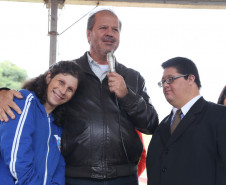 Ainda na região, Schmidt e Arns também participaram da inauguração dos novos espaços da Escola de Educação Básica na Modalidade Especial Zilda Arns, no município de Pato Branco. A instituição foi ampliada com oito novas salas de aula e dois banheiros.