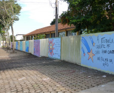 Trabalho desenvolvido por professora de Toledo forma leitores de obras clássicas. Alunos de projeto também fazem cartazes a partir das histórias lidas.