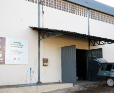 Colégio Estadual de Marmeleiro recebeu verba descentralizada para pintura e manutenção da quadra esportiva. 15-05-14.