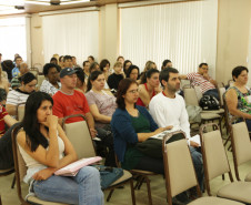 Cada um dos seis simpósios tem participação de 500 professores da rede estadual de ensino. Oficinas, palestras e discussões fazem parte do evento.