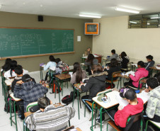 A nova regra terá efeito para a composição das escolas estaduais para o ano letivo de 2012.