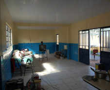 O Colégio Estadual Euclides da Cunha, em Matelândia, no Oeste do Paraná, completa 50 anos e comemora também a fase final das obras que estão renovando vários espaços da escola. O investimento do Governo do Estado é de quase R$ 700 mil e atende a uma antiga reivindicação da comunidade escolar. A obra beneficia mais de 1,1 mil alunos.