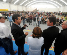 Governador Beto Richa, acompanhado pelo Prefeito Marcio Wosniack, Deputado Francisco Buhrer e demais autoridades, inaugura o Colégio Estadual de Educação Profissionalizante Erotides Angelo Nichele.
Fazenda Rio Grande, 27/06/2014
 