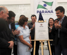 Governador Beto Richa, acompanhado pelo Prefeito Marcio Wosniack, Deputado Francisco Buhrer e demais autoridades, inaugura o Colégio Estadual de Educação Profissionalizante Erotides Angelo Nichele.
Fazenda Rio Grande, 27/06/2014
 