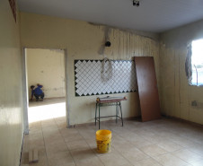 Fundada em 1962, o colégio Inácio de Loyola nunca tinha passado por obras de grande porte e foi necessário um investimento de quase R$ 1 milhão para resolver problemas na cobertura, piso, rede elétrica e hidráulica. Com a obra seguindo para o fim, a previsão é para ficar pronta em setembro, a comunidade comemora.