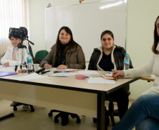 60 tradutores e intérpretes de Língua Brasileira de Sinais (Libras)  participam de banca para atuarem em escolas da rede estadual.