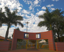 Colégio Estadual Humberto Alencar Castelo Branco na cidade de Jesuítas. 13-08-14.