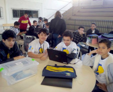 Alunos de Londrina vão representar Paraná na fase regional da Olimpíada Brasileira de Robótica.
Foto: Divulgação