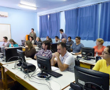 Os responsáveis pela postagem de materiais receberam conteúdos que auxiliam na manutenção e atualização das informações das escolas.