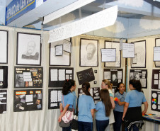 Colegio Estadual Dom Orione, semana cultural, alunos fazem apresentações dos trabalhos. 15-10-14.