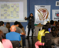 O seminário “A Cor da Cultura” debateu as formas de ensinar a história e a cultura afro-brasileira e africana nas salas das escolas públicas do Paraná. O evento, promovido pelo Departamento de Educação para a Diversidade da Secretaria de Estado da Educação do Paraná (Seed-PR), foi realizado nesta quinta e sexta-feira (18 e 19) no auditório da Diretoria de Tecnologia Educacional (Ditec), em Curitiba. 19-09-14.  