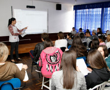 Colégio Estadual Professor Narciso Mendes, alunos se preparam para o ENEM. 27-10-14.