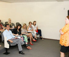 Palestra no auditório da SEED com Tânia Pasqualini, consultora do Ministério da Educação (MEC). 30-10-14.