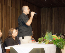 Cerca de 500 alunos do 9° ano de várias escolas da Região Metropolitana de Curitiba participaram nesta quarta-feira (5) da segunda edição do “Dia do Campo”, no Centro Estadual de Educação Profissional Newton Freire Maia, em Pinhais. Os estudantes foram acompanhados pelos pais e aproveitaram para conhecer e fazer as inscrições nos cursos oferecidos pela escola. A feira agrícola aconteceu em comemoração ao Dia do Técnico em Agropecuária.